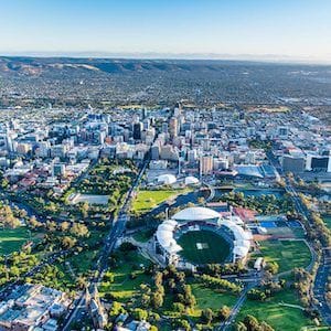 SA takes a tougher stance on VIC border, shuts down nightclubs SA takes a tougher stance on VIC border, shuts down nightclubs